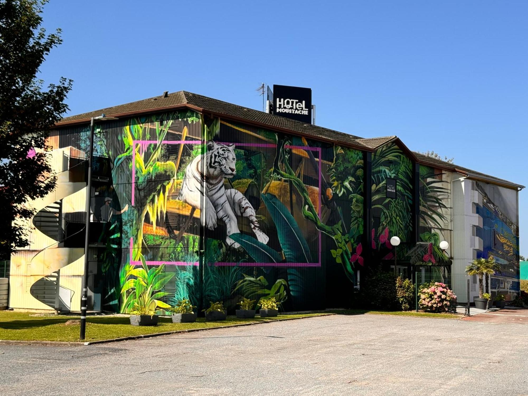 The Originals Access, Hotel Moustache, Seclin Bagian luar foto